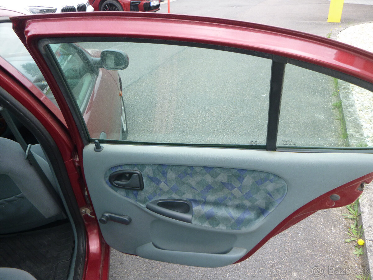 Renault megane 1,4i 1997 - 13