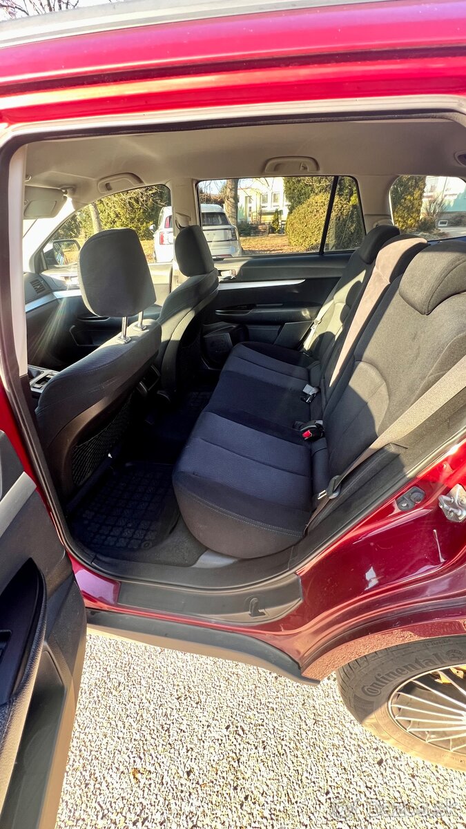 Subaru Outback 2,0D 2011 - 13