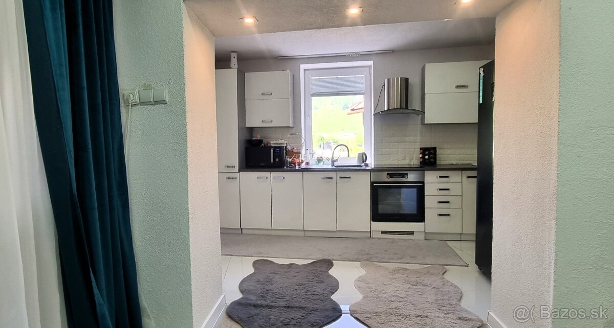 Prenájom 2-podlažný RD so záhradou, Krompachy,ul.SNP - 13