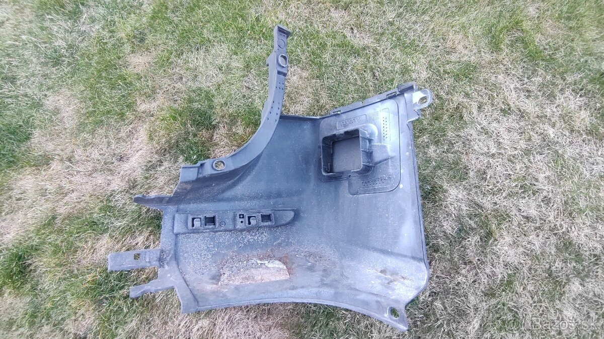 Proace Traveller Jumpy Vivaro Sprinter - Zadny roh naraznik - 13