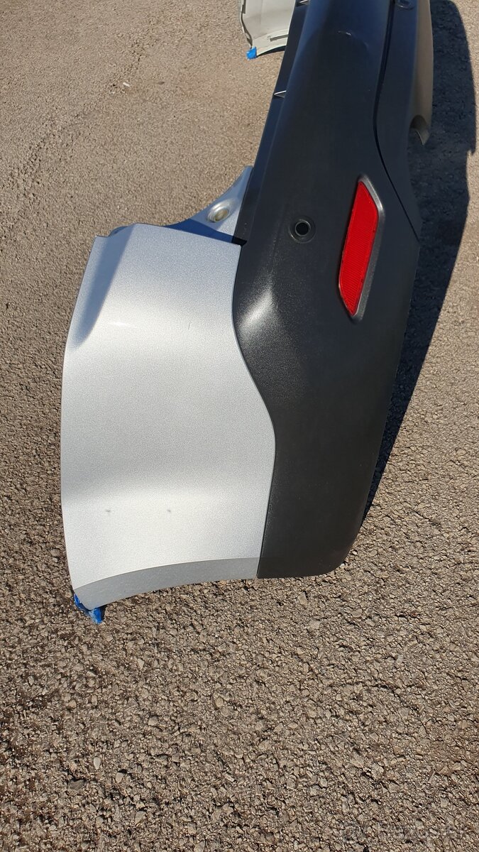 Zadný nárazník na Ford S-Max 2010-2014 - 13