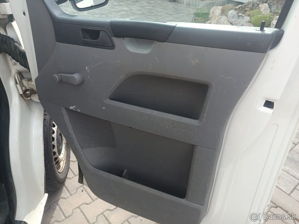 VW TRANSPORTER VALNÍK - 13