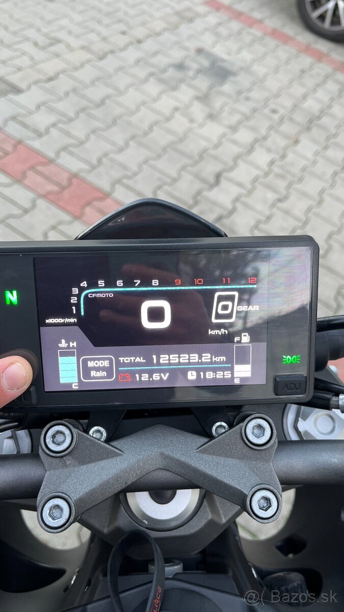 CFMOTO 300NK - 13