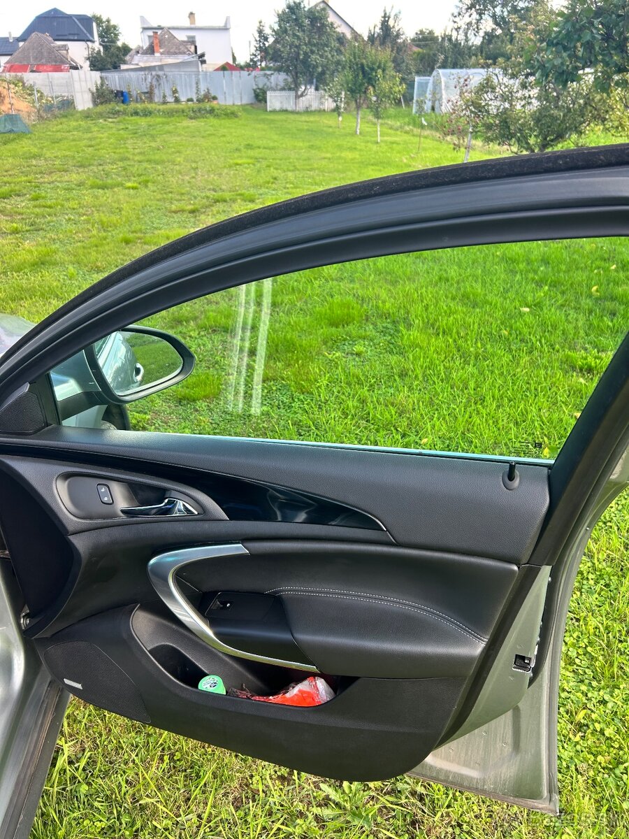 Opel Insignia Country Tourer BiTurbo 4x4 - 13