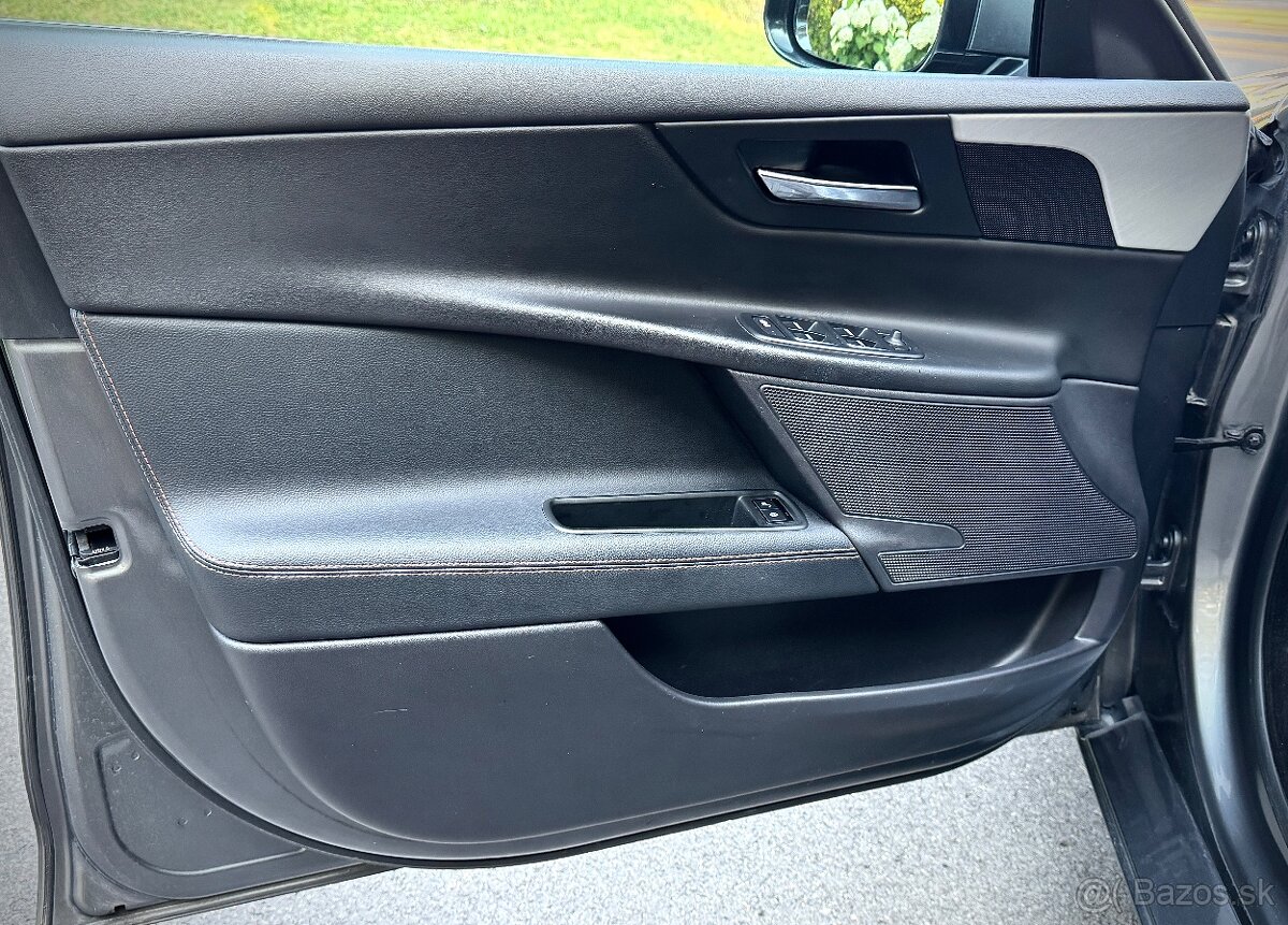 JAGUAR XE 2.0 I4D PRESTIGE - 13