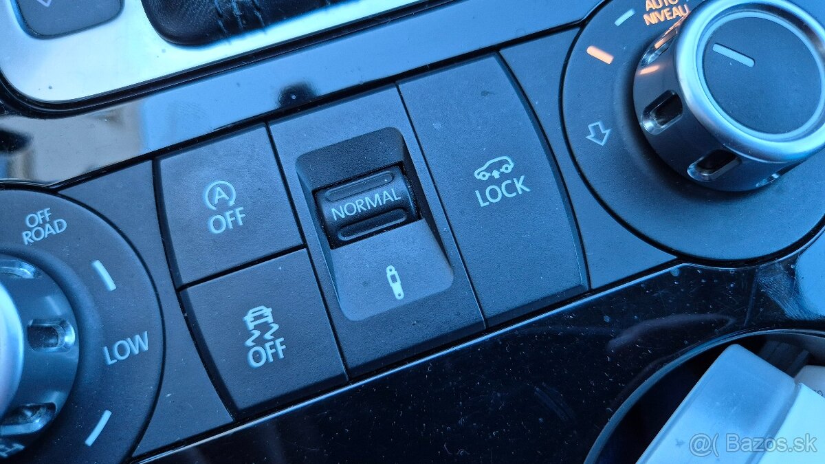 Volkswagen Touareg II 3.0 V6 TDI 240k BMT Premium 4XMOTION - 13