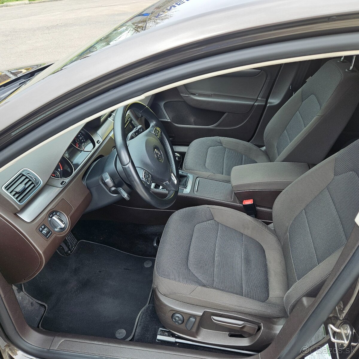 Vokswagen Passat 1.4 CNG ecofuel 6 stupňový manuál - 13