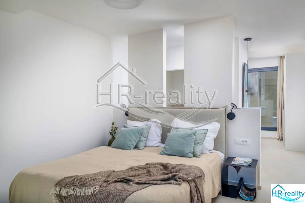 Rogoznica – vily s bazénom - 13