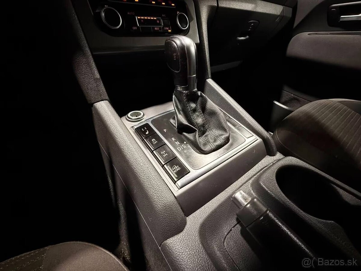 VW AMAROK 2.0TDI DSG - 13