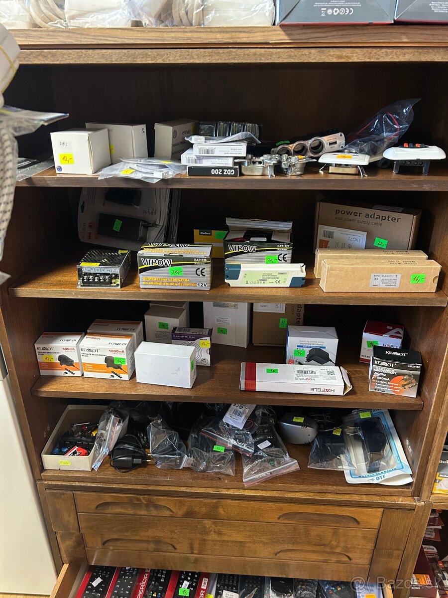 Dopredaj vecí elektroniky - 13