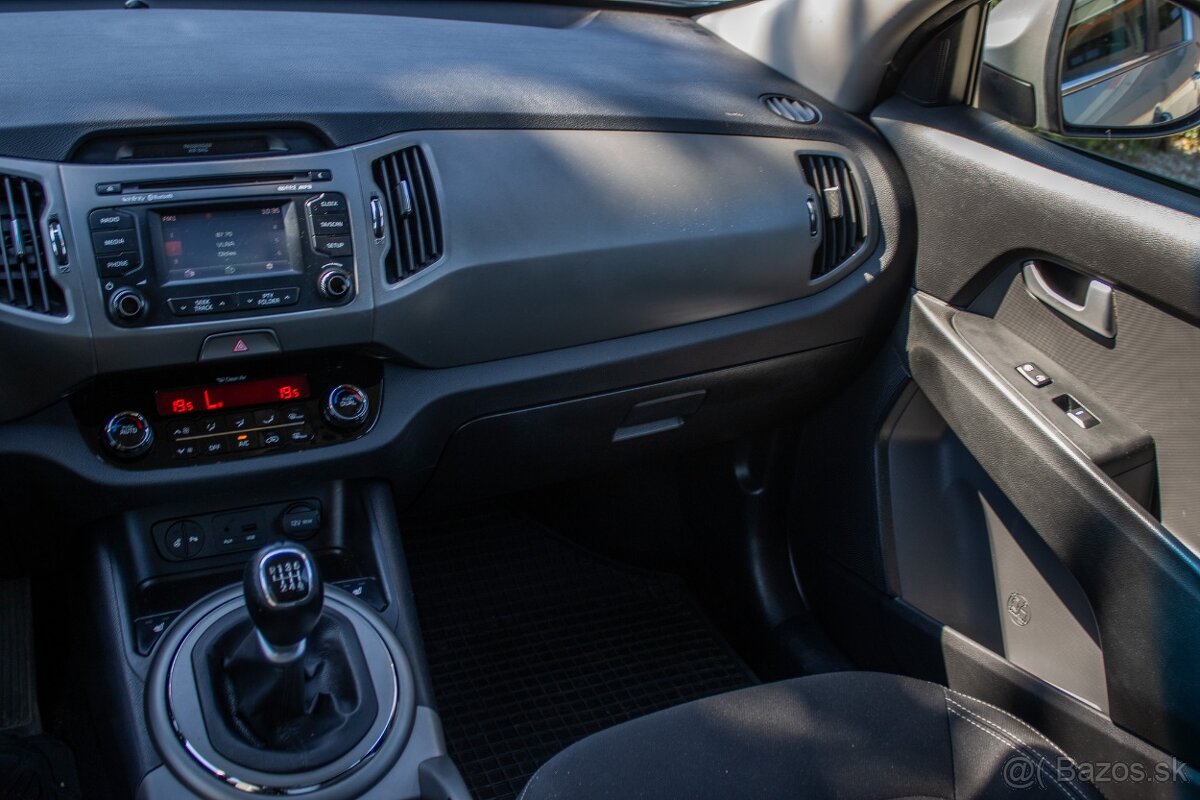 Kia Sportage 2.0 CRDi 4WD Silver - 13