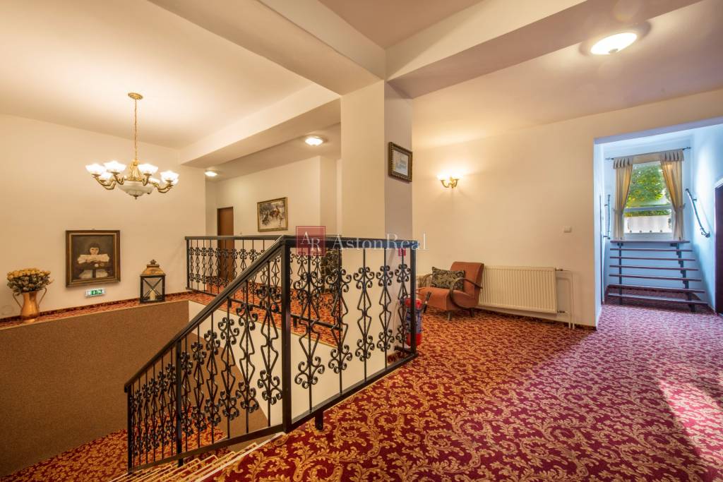 EXKLUZÍVNE - PREDAJ - HOTEL Liptovský Ján, 25 izieb, 7334 m2 - 13
