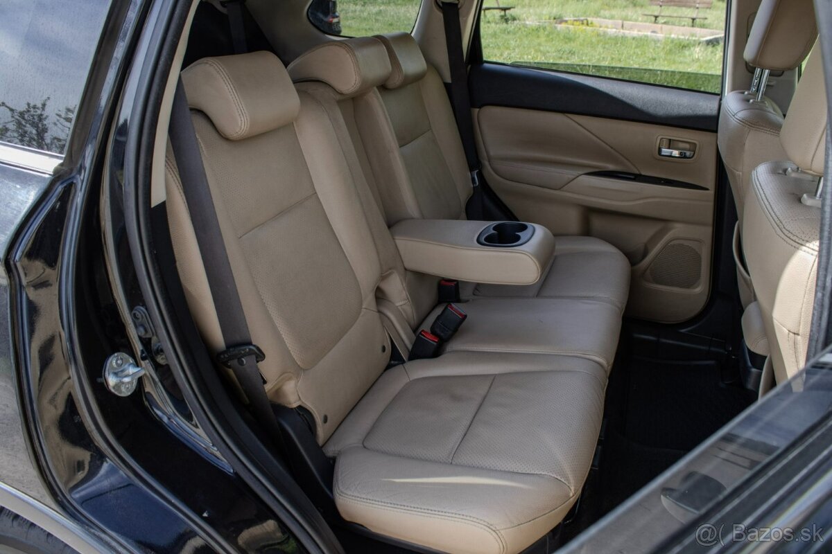 Mitsubishi Outlander 2.2 DI-D 4WD - 13