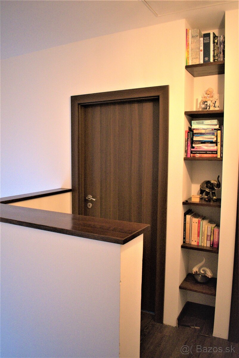 Predám mezonetový 4 izbový byt v centre - 13