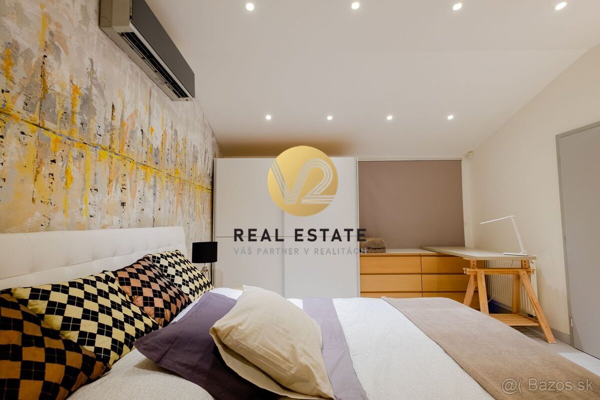 Na PREDAJ Dom v Centre mesta Nitra na bývanie aj s kancelári - 13