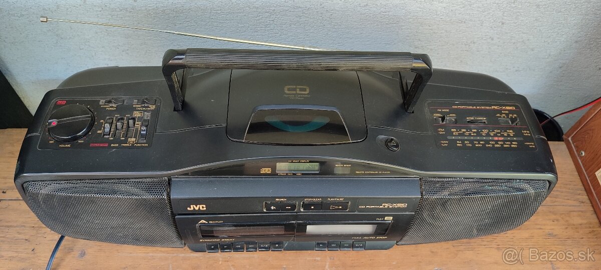 Radiomagnetofon JVC - 13