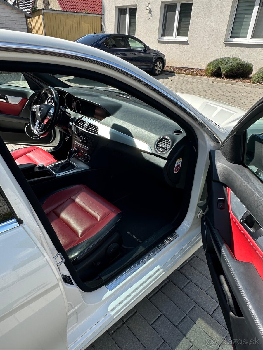 Mercedes Benz C250 w204 - 13