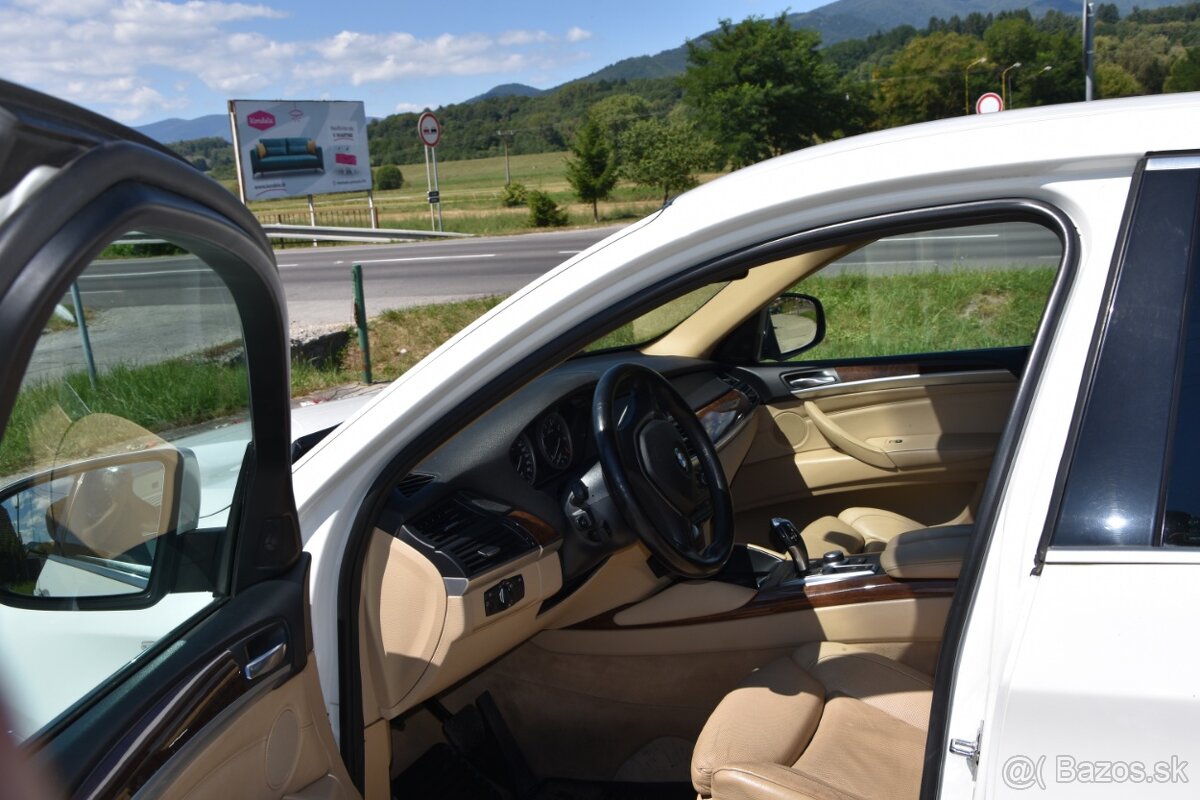 BMW X6 xDrive 50i - 13