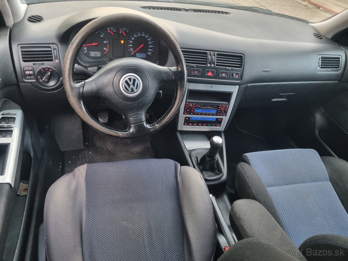 VW BORA COMBI 2.3i VR5 ROK-1999 - 13