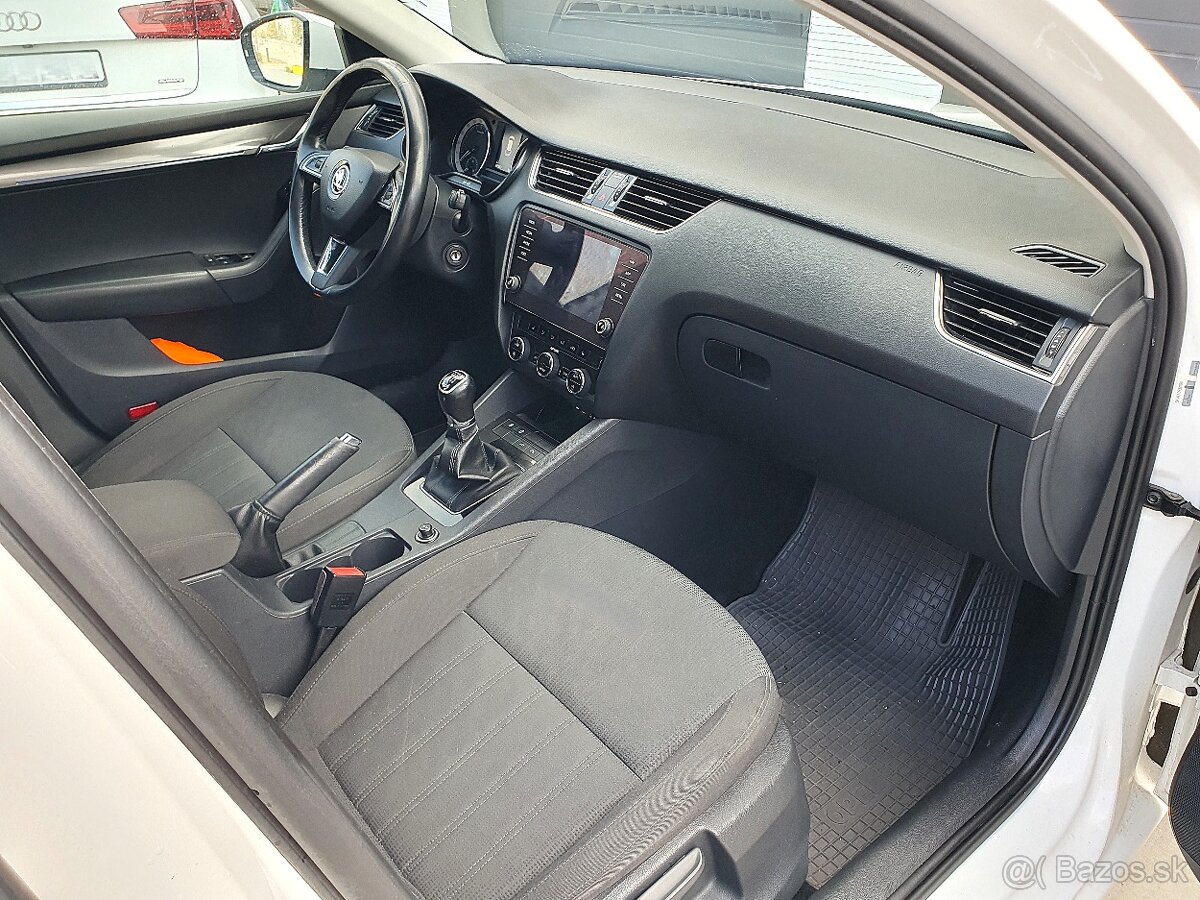 Škoda Octavia Combi 2.0 TDI Elegance/Style 4x4 - 13