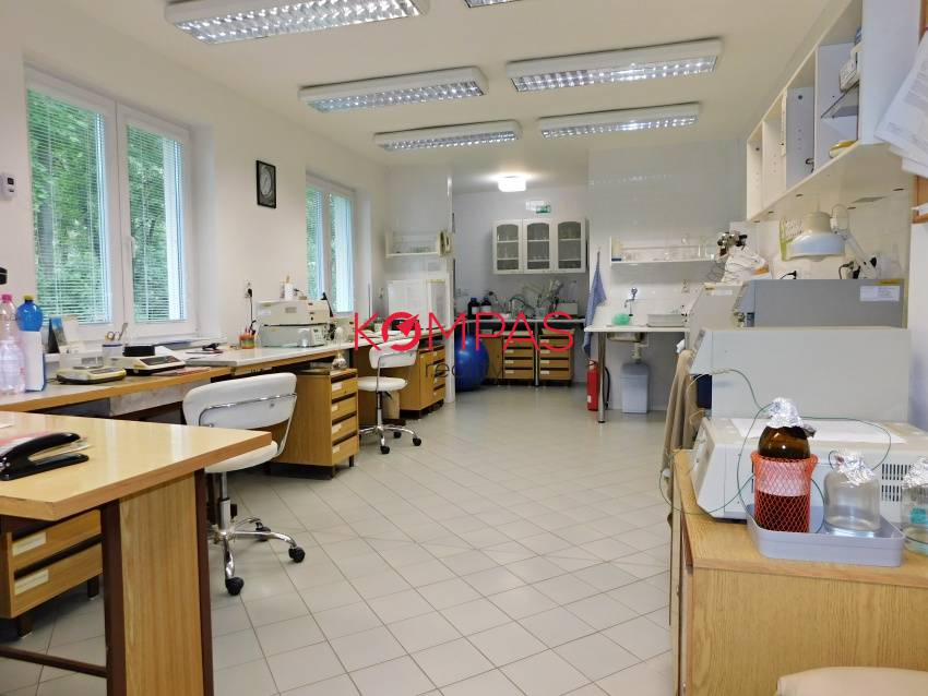 NOVÁ SUPER CENA PREDAJ BUDOVY S POZEMKOM NA PODN. ÚČELY, P - 13