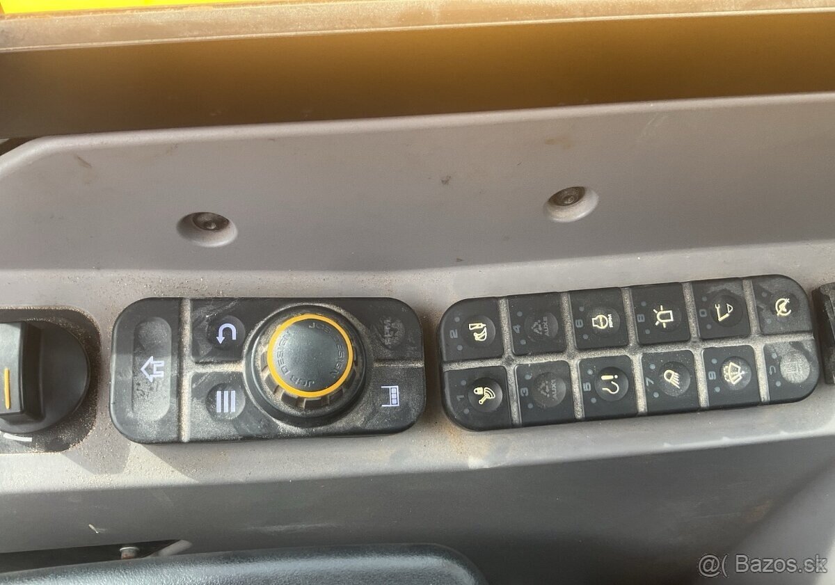 Rýpadlo JCB 50 Z- 5 tun -rok 2022 pouze 1139 mth TOP STAV - 13