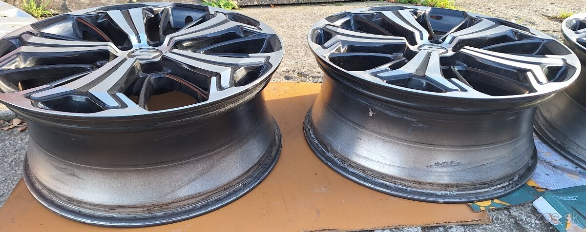 alu kolesá SUZUKI R19 - 13