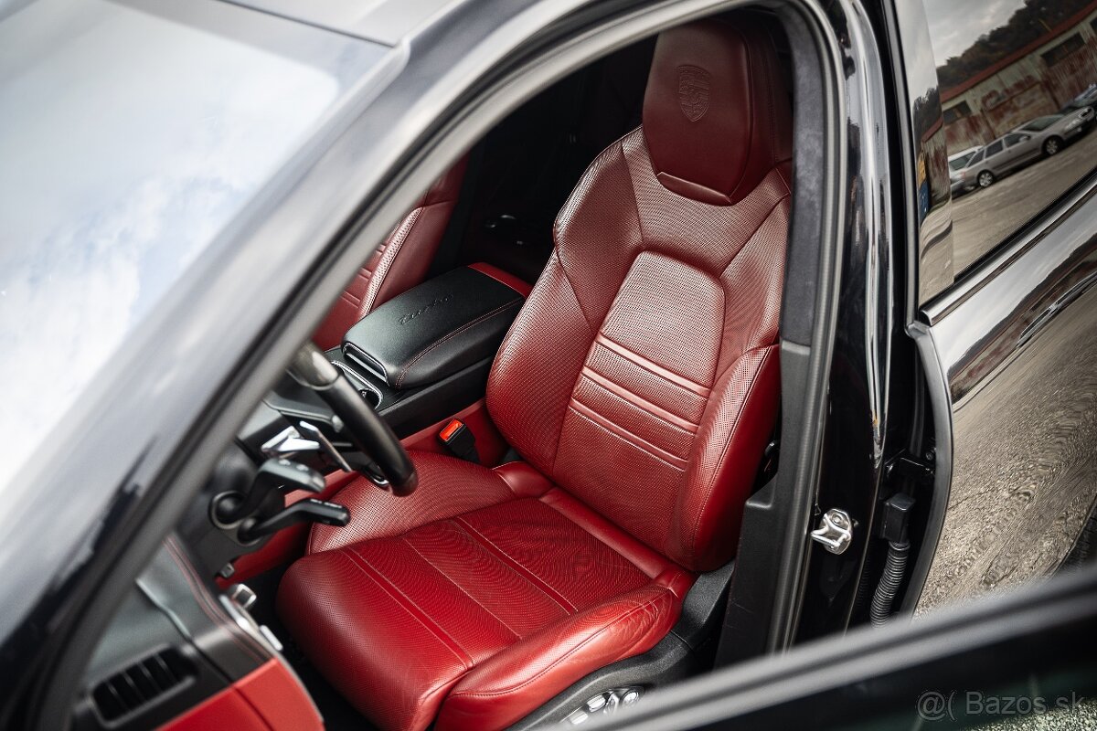 Porsche Cayenne turbo 4.0 v8 404kw - 13