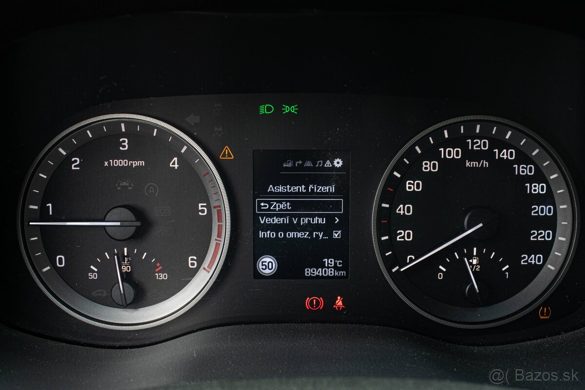 Hyundai Tucson 1.7 CRDi Style M6 - 13