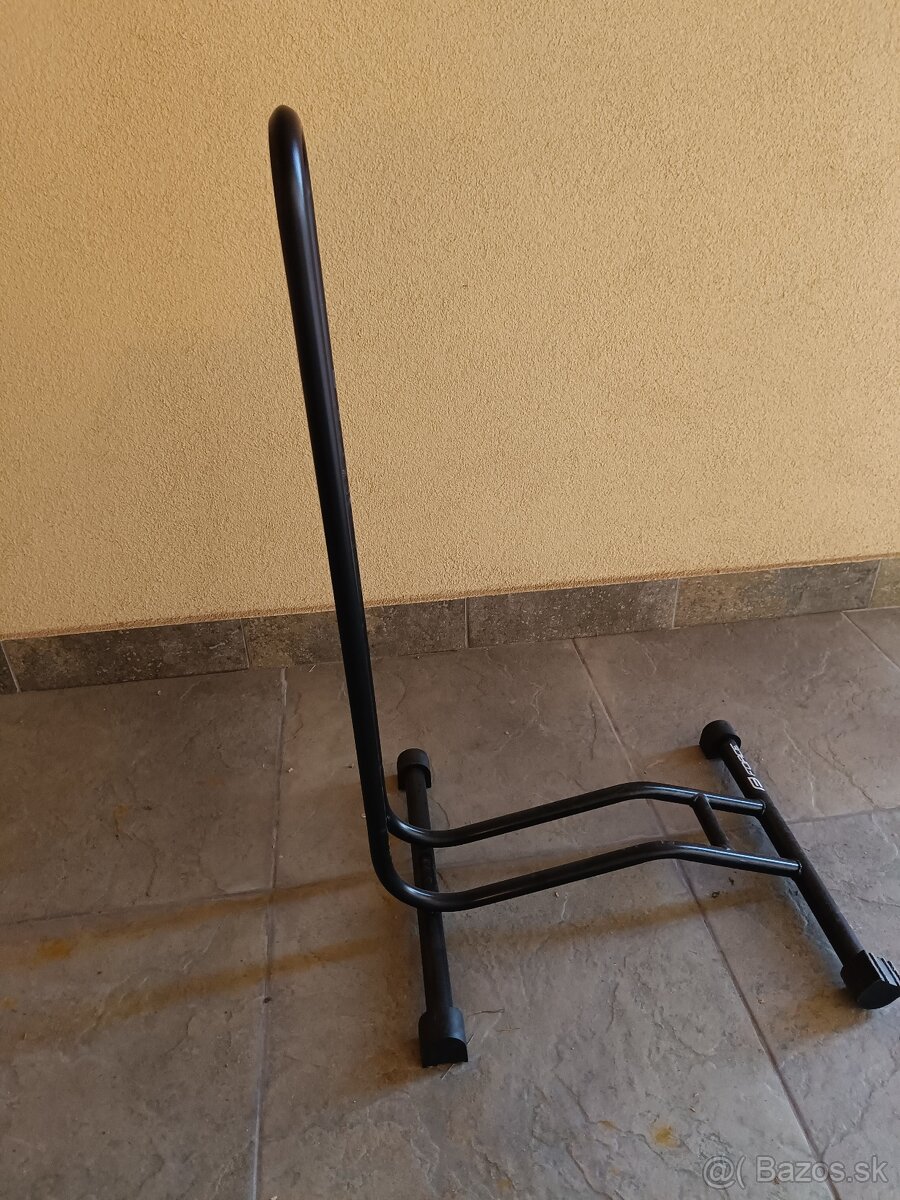 Crussis e - Largo 9,6 M modro červená 2021 - 13