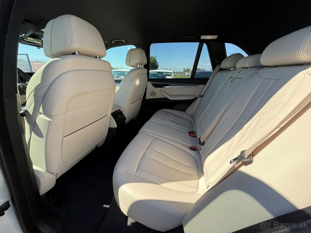 BMW X5 xDrive30d A/T M-Packet - 13