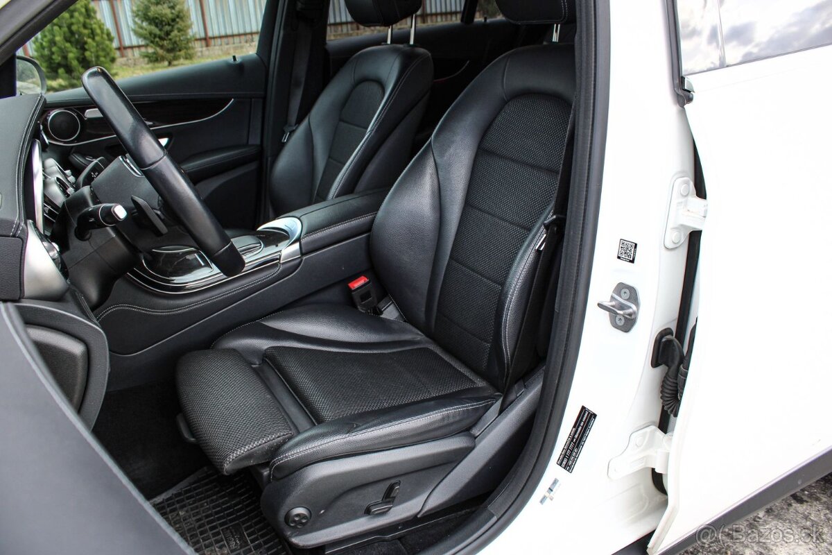 Mercedes GLC SUV 300 E 4MATIC A/T 245KW - 13