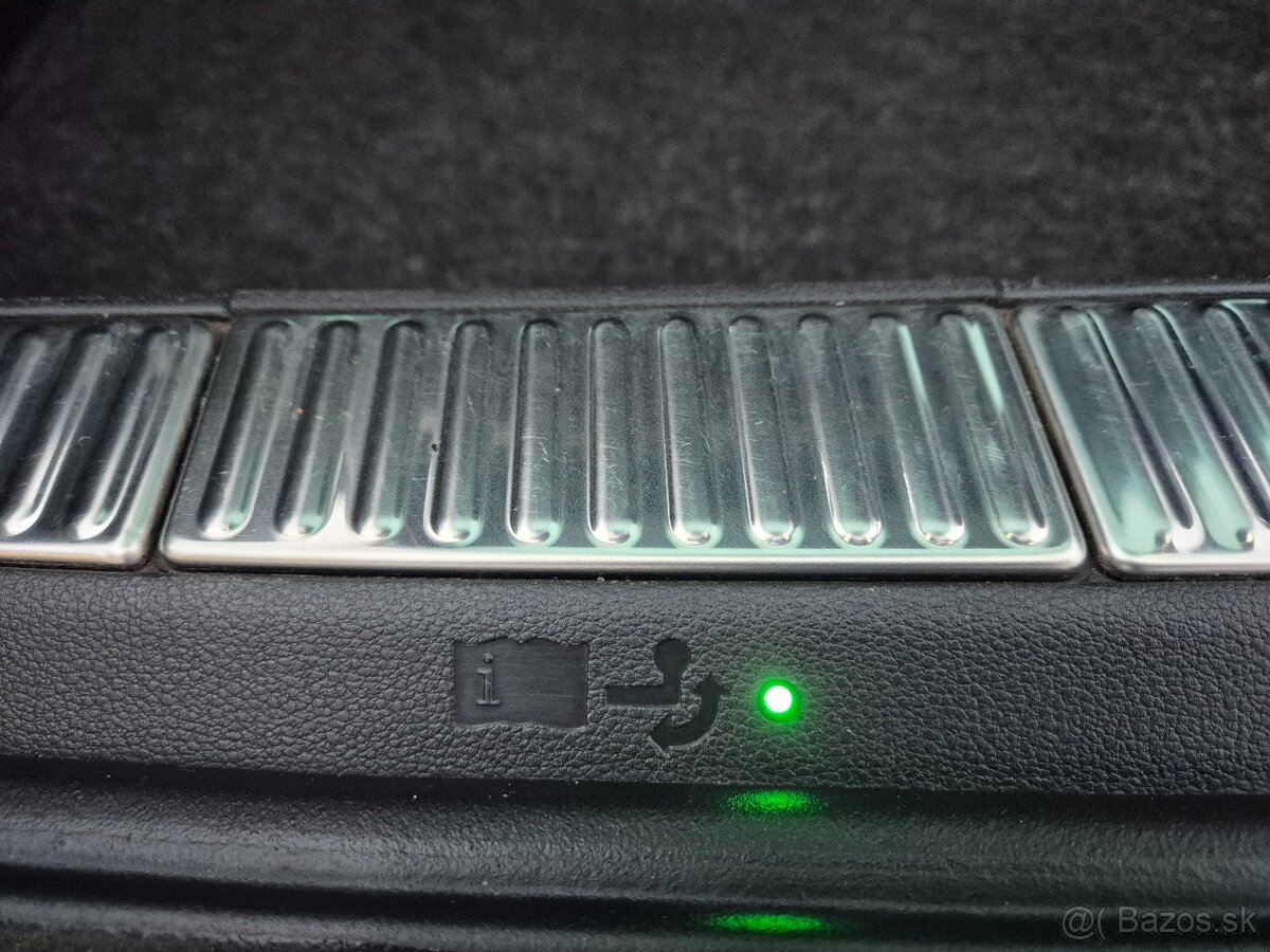 Škoda Superb 2.0 TDi 140kw 4x4 2020 STYLE - 13