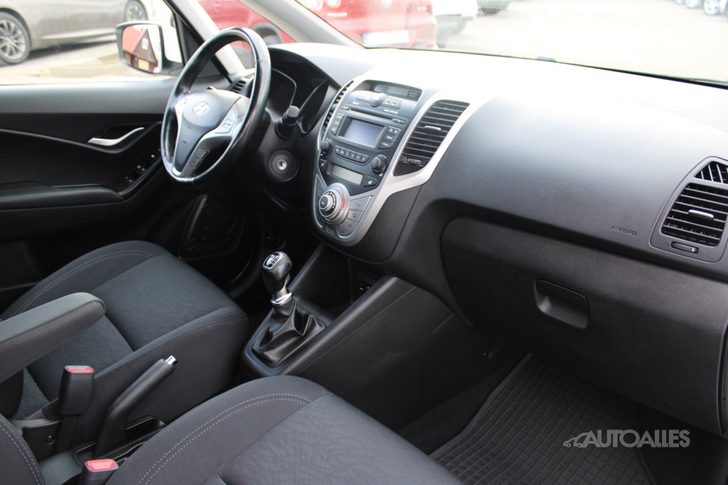 Hyundai IX20 1,6 CRDi 94 kW - 13