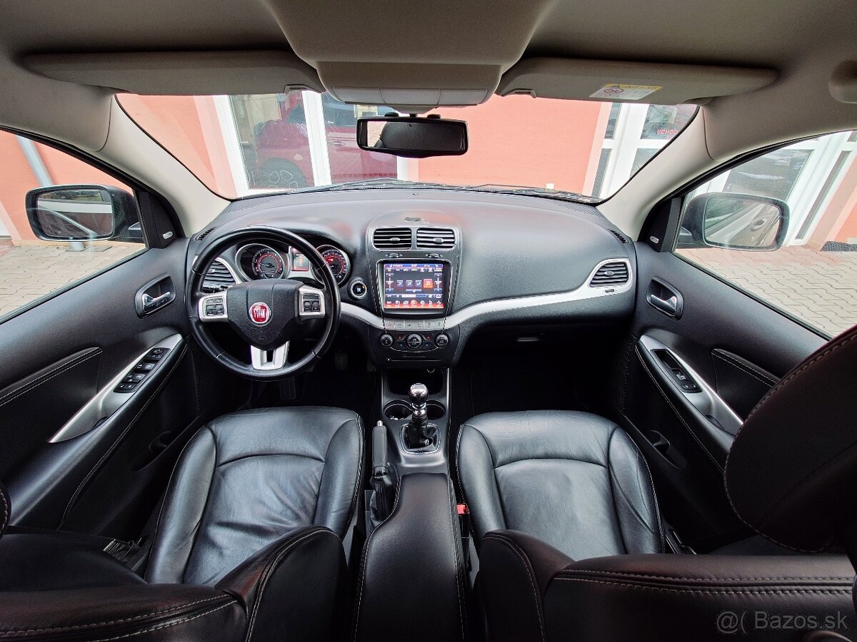 Fiat Freemont 2.0 Multijet Black Code 125kW - 13