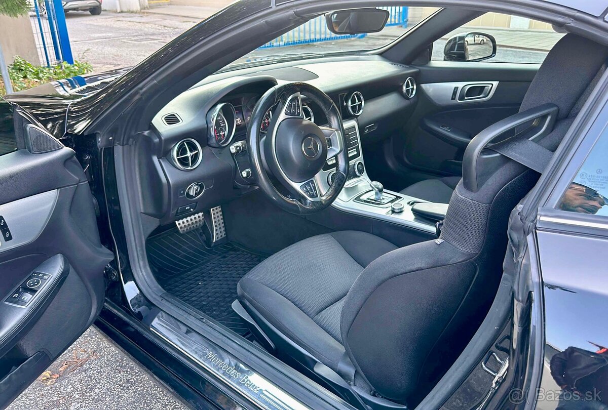 Mercedes-Benz SLC 180 Cabrio - 13
