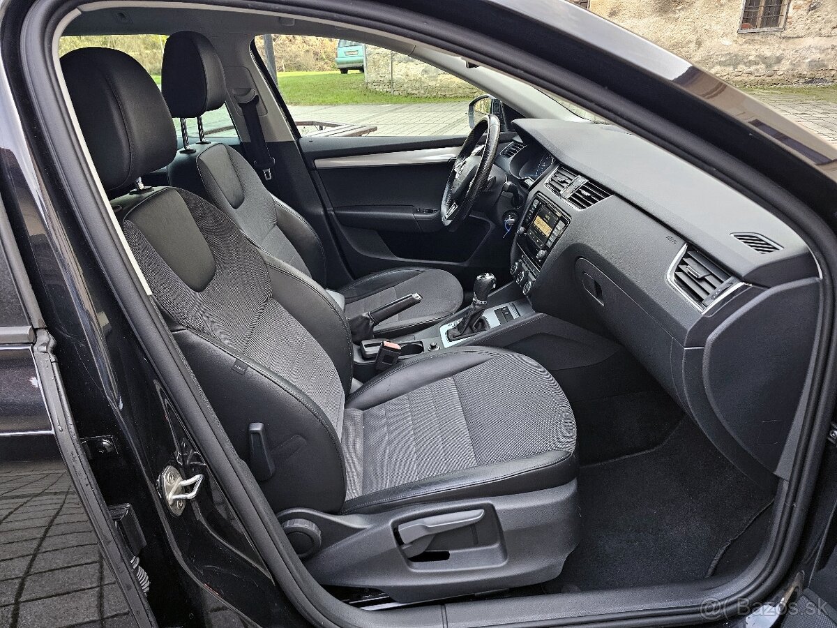 Škoda Octavia Combi 2.0 TDI DSG F1 Ambition Navi DVD Orig.KM - 13