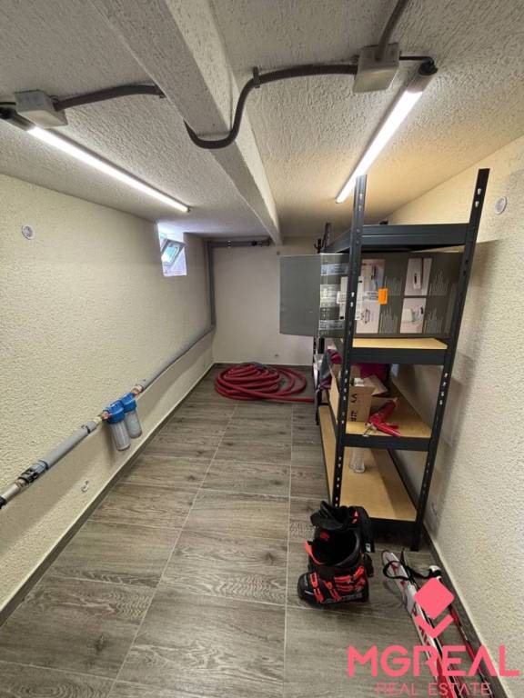 Rodinný dom Hajná Nová Ves po rekonštrukcii - 13