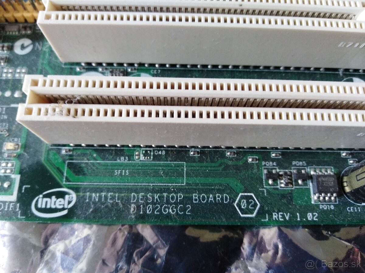 Dosky na Windows XP, chipset 945 aj s procesorom - 13