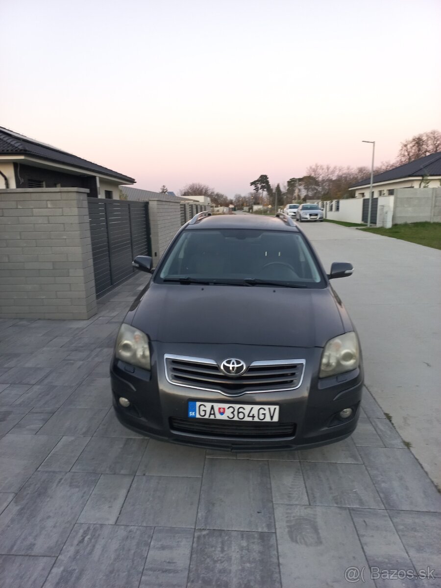 Predam Toyota Avensis combi 2.2 D4D - 13