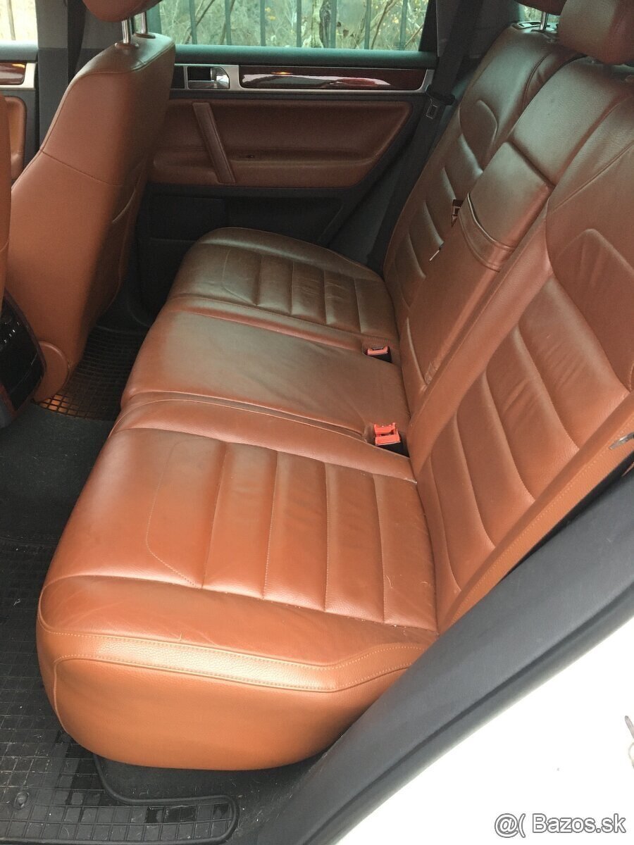 VOLKSWAGEN TOUAREG 3.0 TDi V6 4MOTION - 13