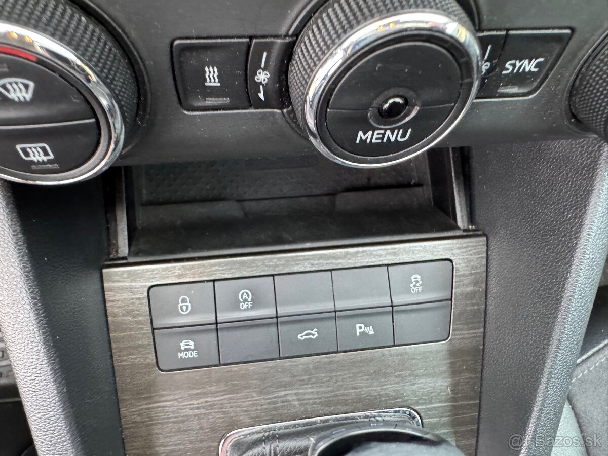 Škoda Octavia Combi SCOUT2.0 TDI DSG 4x4 - 13