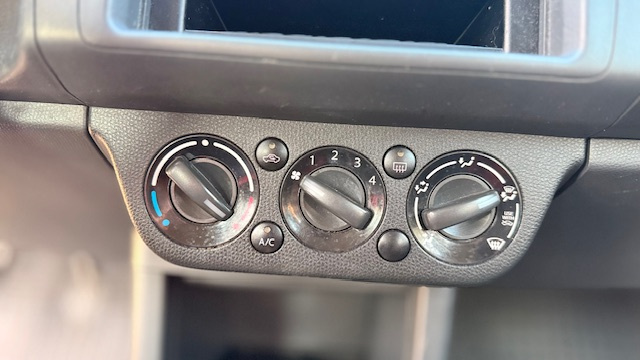 Predám Suzuki Swift - 13