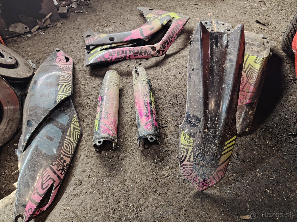 Rôzne Motocross plasty - 13
