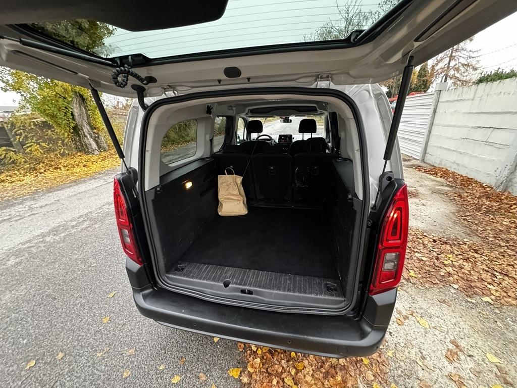 Citroën Berlingo BlueHDi 130 SS Shine XL AT 96kW130HP A8 - 13