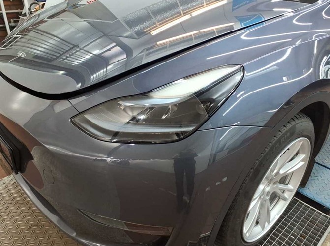 Tesla Model Y Long Range Dual Motor AWD 4x4 378 kw - 13