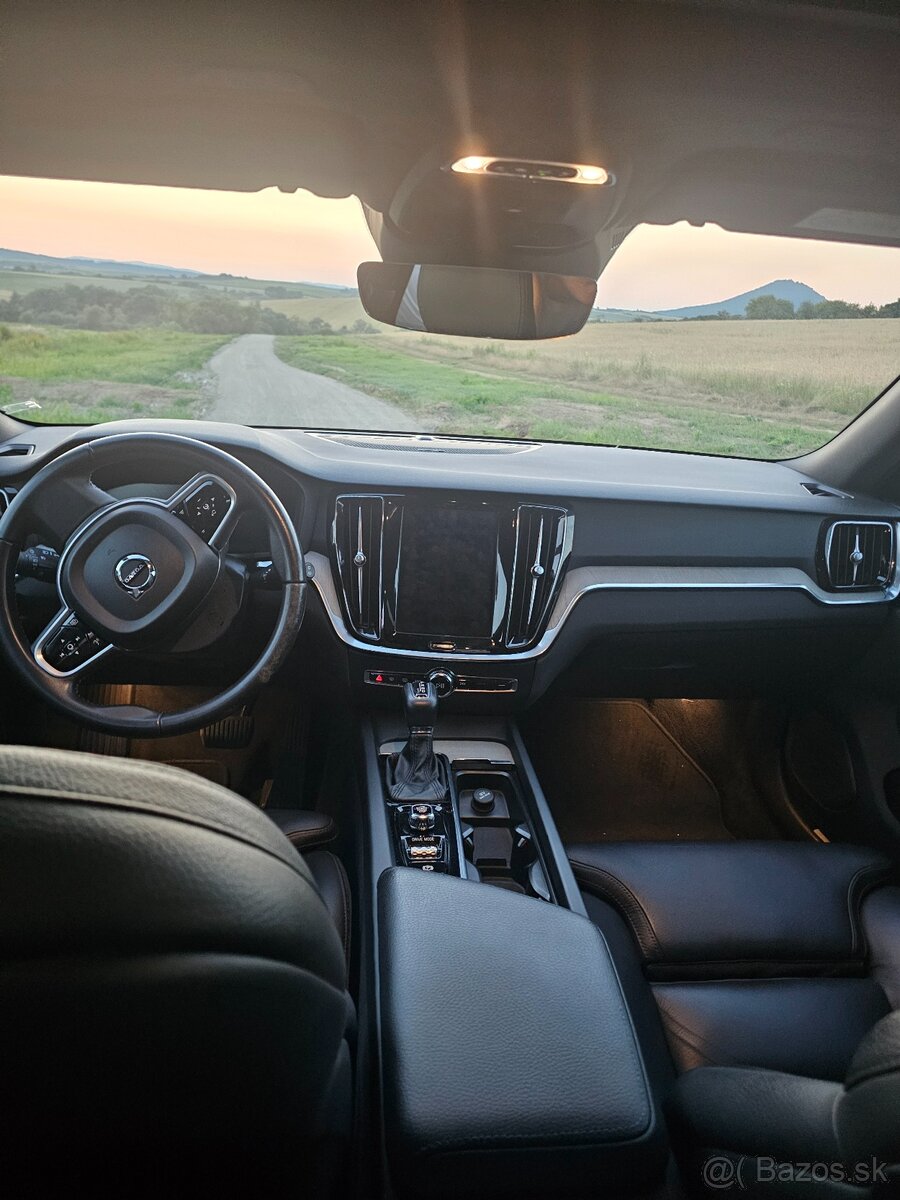 Volvo V60 CC - 13
