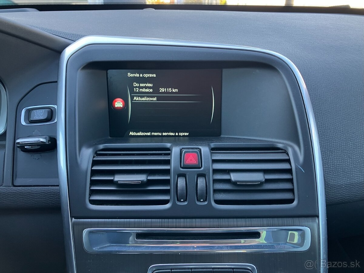 Volvo XC60 D4 2.4L Drive-E Inscription Geartronic AWD - 13