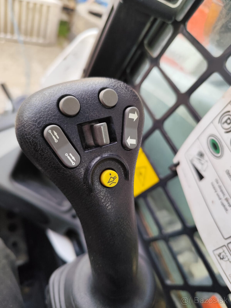 Nakladač Bobcat S650, HF, klíma, ŠPZ. - 13