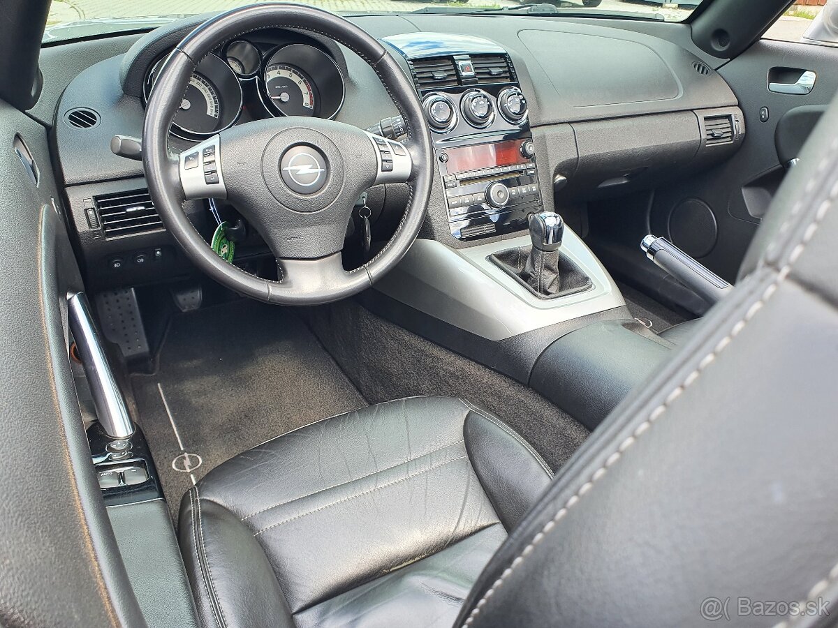 Opel GT 2.0 Turbo - 13